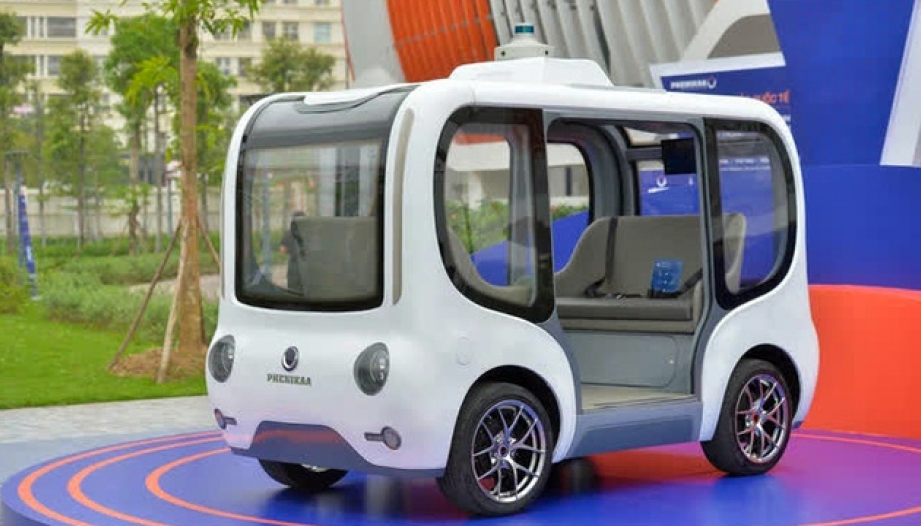 Hà Nội cho phép thử nghiệm xe tự hành, robotaxi và robot thông minh