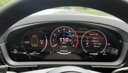 Porsche Cayenne E-Hybrid và bài toán giữ DNA thể thao giữa xu hướng điện hoá