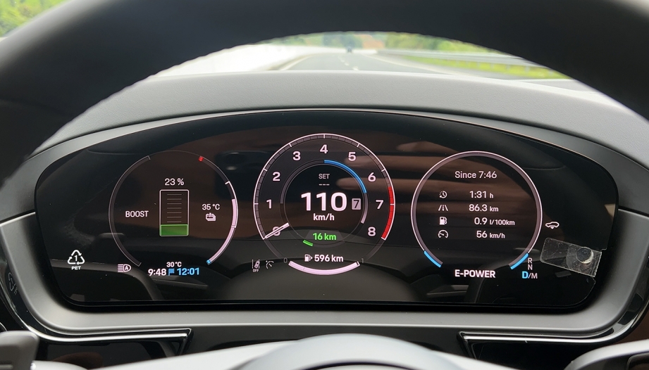 Porsche Cayenne E-Hybrid và bài toán giữ DNA thể thao giữa xu hướng điện hoá