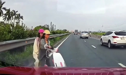 Clip TNGT: Ủng hộ đưa giáo dục An toàn Giao thông vào trường học (P.7)