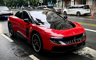 Ferrari Luce và thị trường Trung Quốc: Bước đi liều lĩnh hay phép tính đúng đắn của nghệ sĩ xứ Maranello?