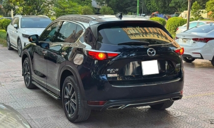 Mazda CX-5 có mùi xăng sau khi đi đường dài là bị sao?
