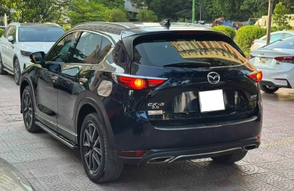Mazda CX-5 có mùi xăng sau khi đi đường dài là bị sao?