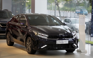 Thị trường ô tô Việt Nam tháng 7/2026: Điều gì đang xảy ra với các dòng xe gầm thấp của KIA?
