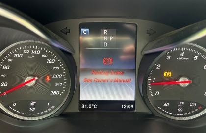 Mercedes-Benz GLC báo lỗi thế này là bị gì?