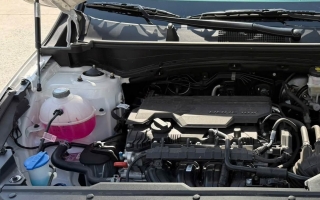 Sao xe Kia Sportage đổ thêm nước rửa kính lại không thấy lên thế nhỉ?