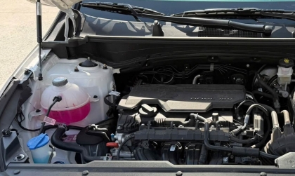 Sao xe Kia Sportage đổ thêm nước rửa kính lại không thấy lên thế nhỉ?