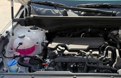 Sao xe Kia Sportage đổ thêm nước rửa kính lại không thấy lên thế nhỉ?