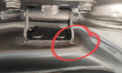 Fortuner bị gỉ sét thế này có sao không các bác?