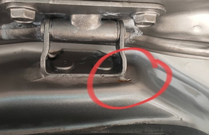 Fortuner bị gỉ sét thế này có sao không các bác?