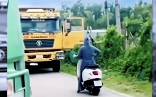 Clip: Khi Hổ Vồ gặp Hổ Nhà...