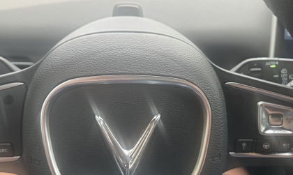 Có phải Vinfast Vf9 của em bị hỏng mắt hồng ngoại?