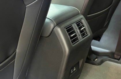 Các bác cho em xin hướng xử lý ghế sau Xforce không mát ạ