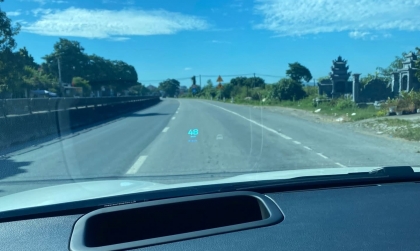 Cho em hỏi về HUD của Vinfast Vf7 có biểu tượng lạ