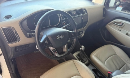 Các bác cho hỏi xe Kia Rio đề dai khó nổ là bệnh gì?
