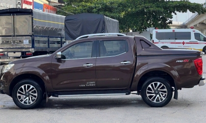 Các bác tư vấn giúp em vài vấn đề của Nissan Navara này
