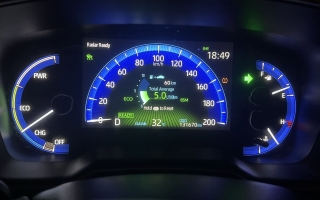 Toyota Corolla Cross bị rung xe khi đi chậm là sao các bác?