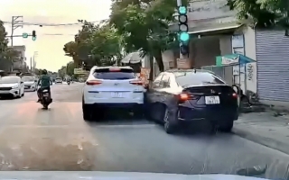 Clip TNGT: Rồi xong, mời anh City xuống thương lượng