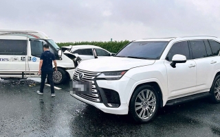 Clip TNGT: Không phải là người đâm nhưng quả này ông Lexus LX600 to tội