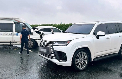 Clip TNGT: Không phải là người đâm nhưng quả này ông Lexus LX600 to tội