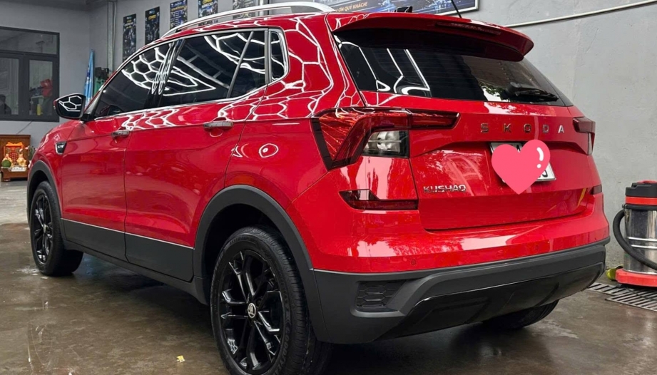 Sao ốc ốp bánh xe Skoda Kushaq lỏng thế các bác?