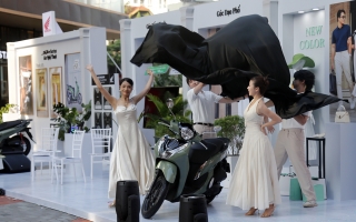 Thế giới 2 bánh: Honda Việt Nam tung phiên bản nâng cấp cho Sh mode, khởi điểm từ 59 triệu đồng, tháng 10 giao xe