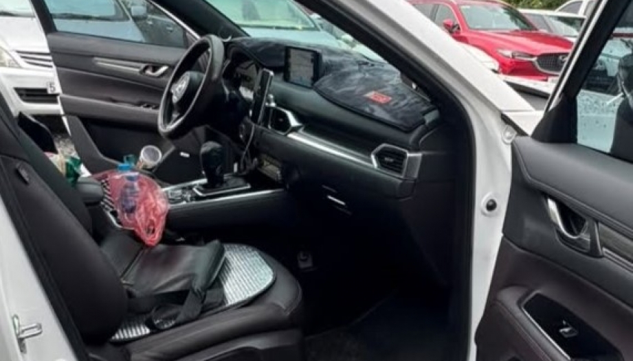 Mazda CX8 bị kêu cốp bên phụ thì khắc phục sao?