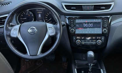 Nissan X-trail bị lỗi điều hòa thế này có xử lý được không?