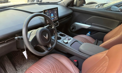 Các bác đi MPV 7 cập nhật phần mềm có bị lỗi loa và điều hòa không?