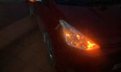 Làm sao tắt được đèn trước xe Hyundai Grand i10?