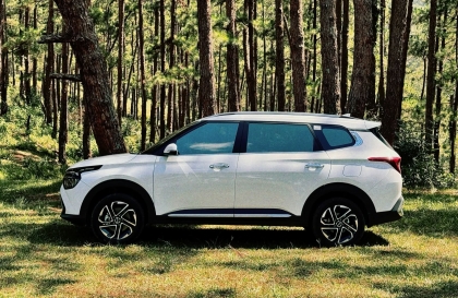 Sao cửa tài xe Kia Carens của em không mở được thế nhỉ?