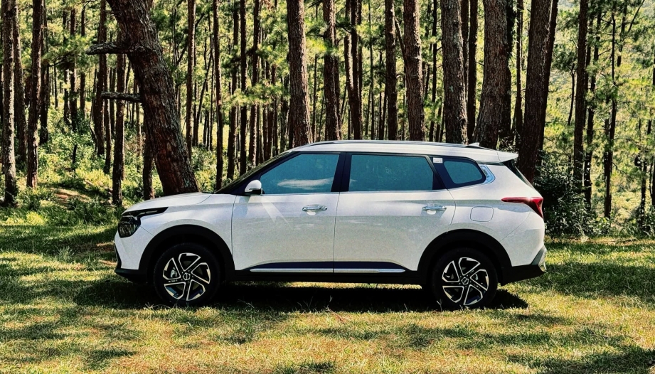 Sao cửa tài xe Kia Carens của em không mở được thế nhỉ?