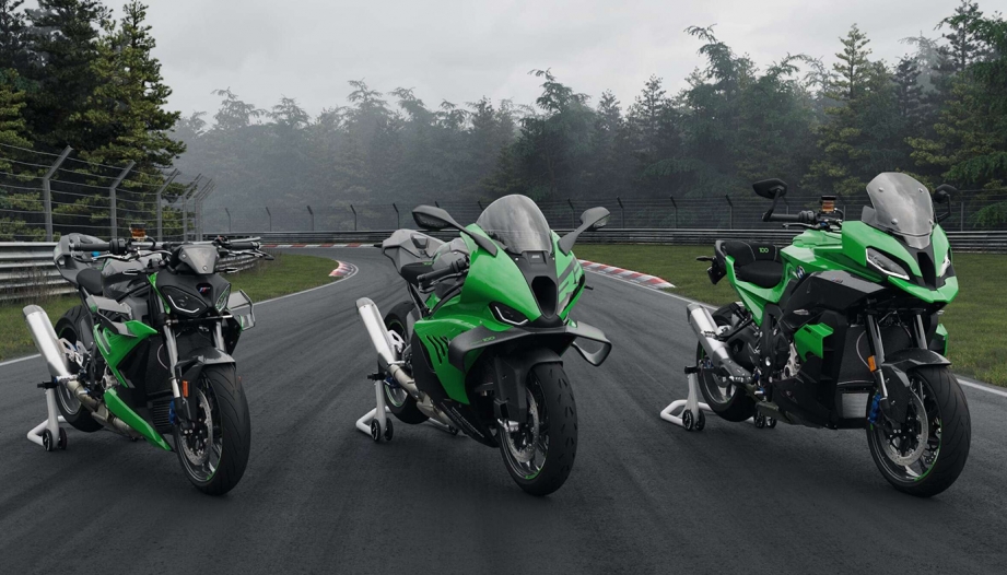 BMW Motorrad tung bộ ba M giới hạn: M 1000 RR, M 1000 R và M 1000 XR nhân dịp trường đua Nürburgring tròn 100 tuổi