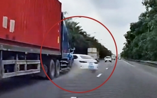 Clip TNGT: Khổ thân bạn học viên, không biết đến bao giờ mới dám quay trở lại học lái xe