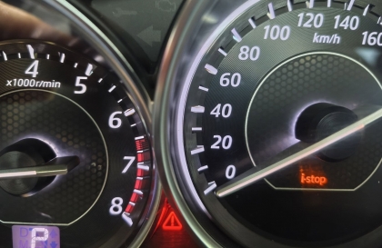 Mazda 3 báo lỗi i-stop có ý nghĩa gì?