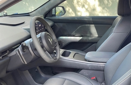 Vinfast MPV 7 có phải bị lỗi phanh tự động ngang dốc không?
