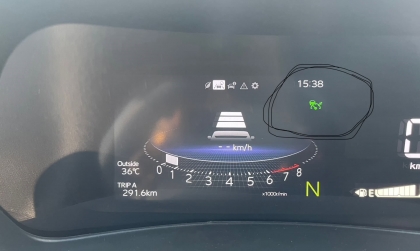 Toyota Yaris Cross báo thế này trên màn hình là sao?