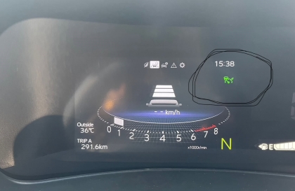 Toyota Yaris Cross báo thế này trên màn hình là sao?