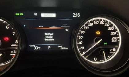 Toyota Camry báo lỗi thế này là sao các bác?