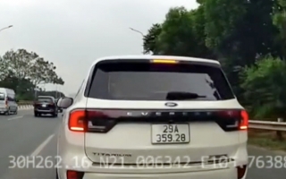 Clip: Anh Ford Everest lại ít xem mạng rồi