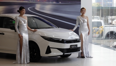 Không hybrid, Honda Việt Nam trang bị tiêu chuẩn gì cho City?