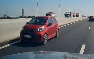 Clip: Bác tài KIA Morning chắc chưa biết mức phạt khi đi ngược chiều trên cao tốc