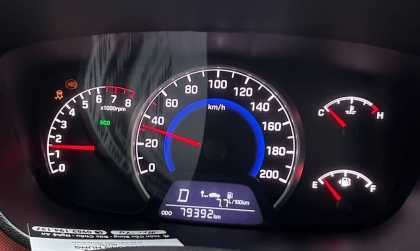 Hyundai Grand i10 báo lỗi trên đồng hồ thì phải làm thế nào?