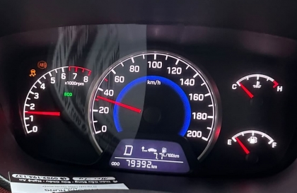 Hyundai Grand i10 báo lỗi trên đồng hồ thì phải làm thế nào?