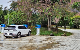 Xin các bác đi Vinfast VF8 chú ý vấn đề khung gầm xe