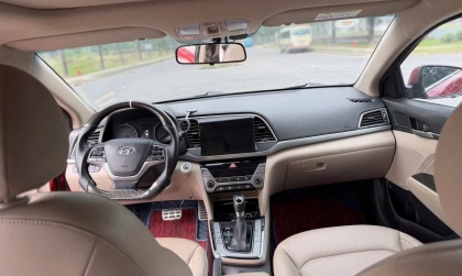 Xin cao nhân chỉ giáo lỗi tiếng kêu của Hyundai Elantra!
