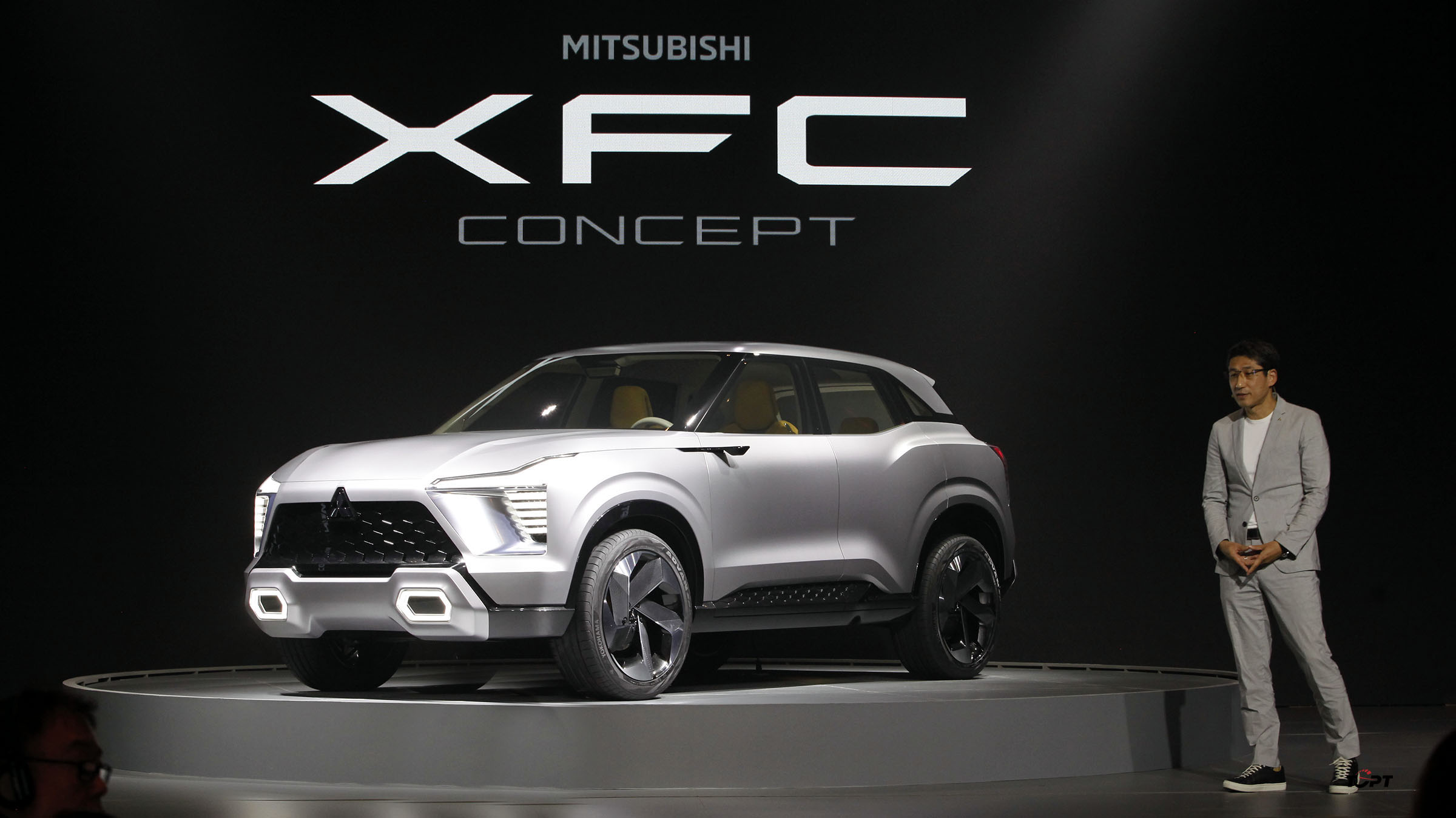 Việt Nam là nơi đầu tiên trên thế giới Mitsubishi ra mắt mẫu xe concept XFC