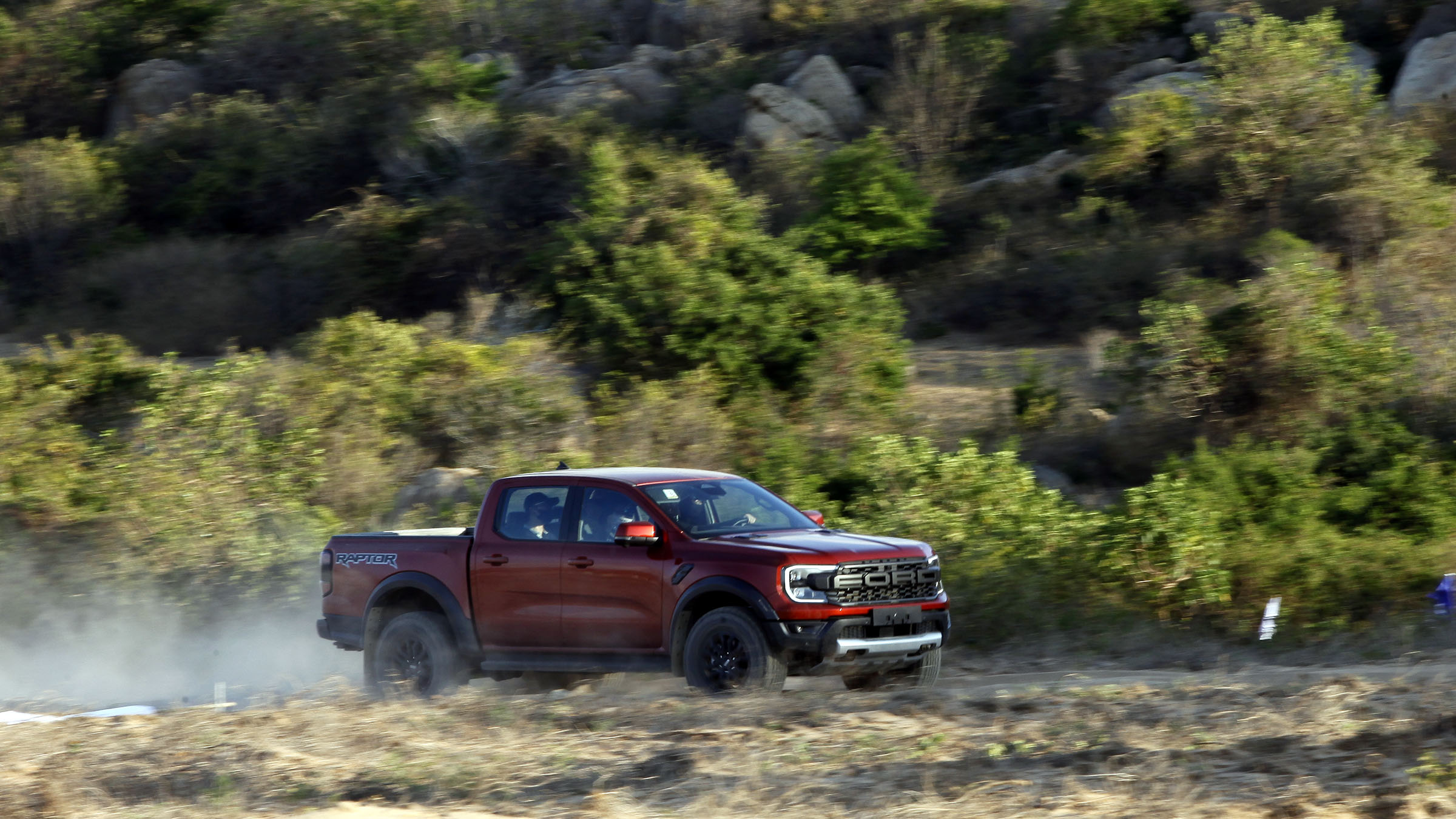 Ford Ranger Raptor thế hệ mới – Đạp hết ga để tận hưởng giá trị